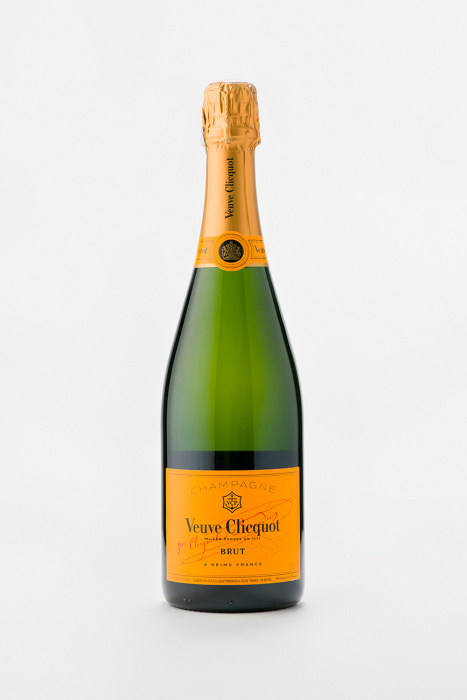 Шампанское Вдова Клико Понсардин, белое, брют, 0.75л